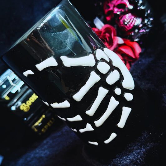 Brûleur main squelette